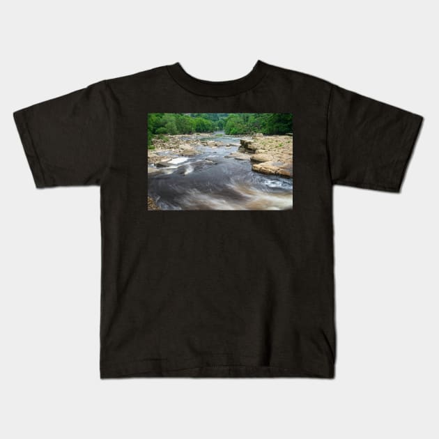 River Swale at Richmond North Yorkshire Kids T-Shirt by MartynUK